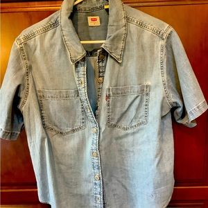 Brand new Levi’s resort shirt in package